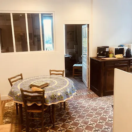 L'hote Des Voyageurs En Pays Limousin 1 *