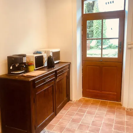 L'hote Des Voyageurs En Pays Limousin 1