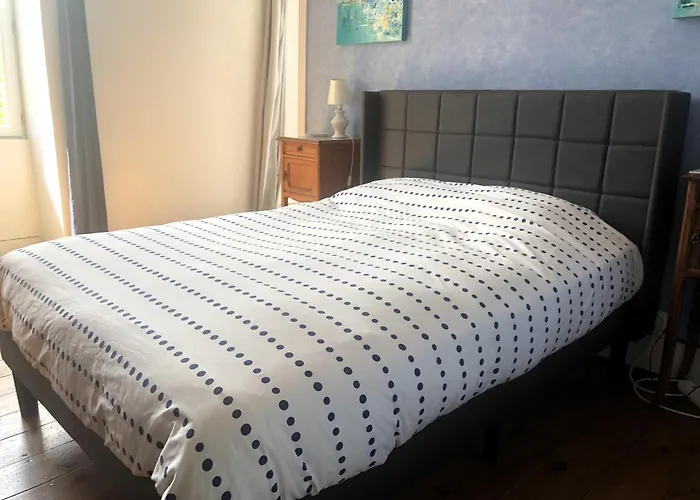 L'hote Des Voyageurs En Pays Limousin 1